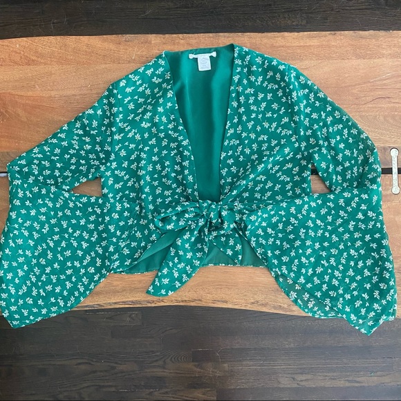 Urban Outfitters Crop Top - Picture 2 of 7